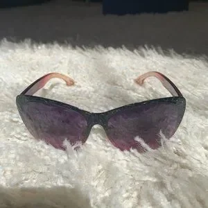 Diesel | Accessories | Stylish Diesel Cat Eye Purple Pink  display picture 2